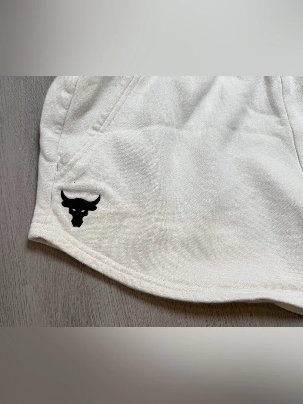 Under Armour Project Rock Cream Fleece Lounge Shorts M